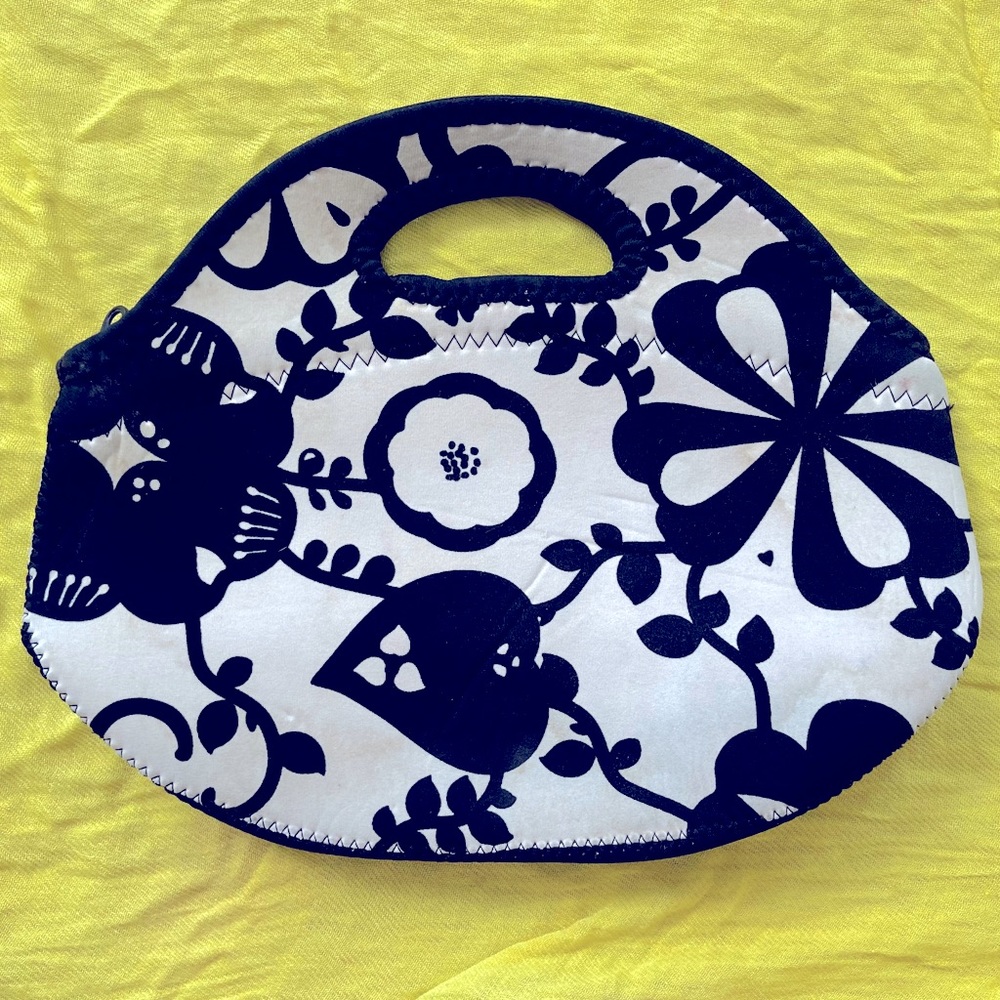 BYO insulated neoprene lunch bag( reusable)